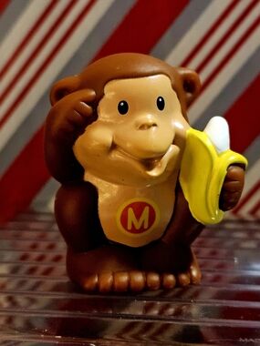 Fisher-Price Little People Alphabet Zoo Monkey Letter M Figure